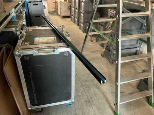 Dreiphasen-4-Wege-Schiene schwarz 200 cm (236x)