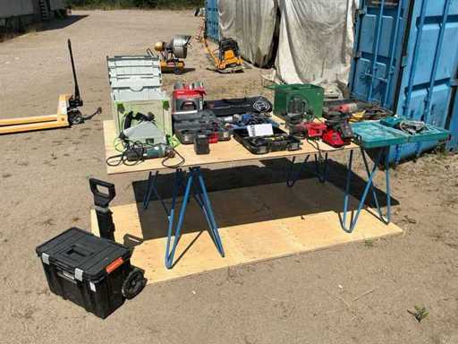Verzamelkavel professioneel elektrisch gereedschap, bladblazer en accessoires o.a. Festool, Milwaukee, Makita, DeWalt, Ridgid en Elu