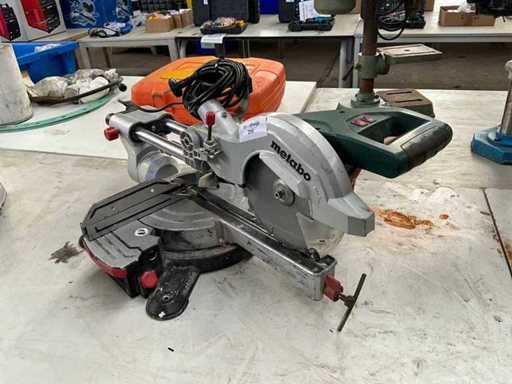 Macchina per seghe circolari da tavolo Metabo KGS 326 M