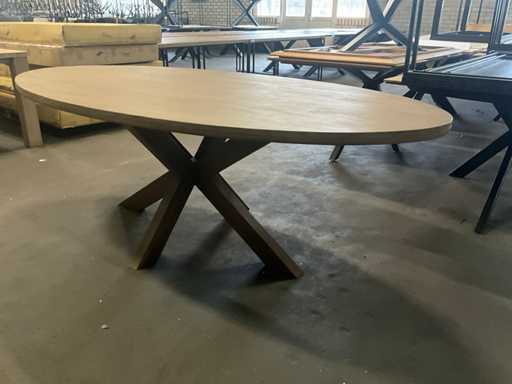 Table à manger ovale en bois 230 cm