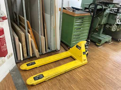 2011 Bavaria BPT 2500 Transpalette manuel hydraulique