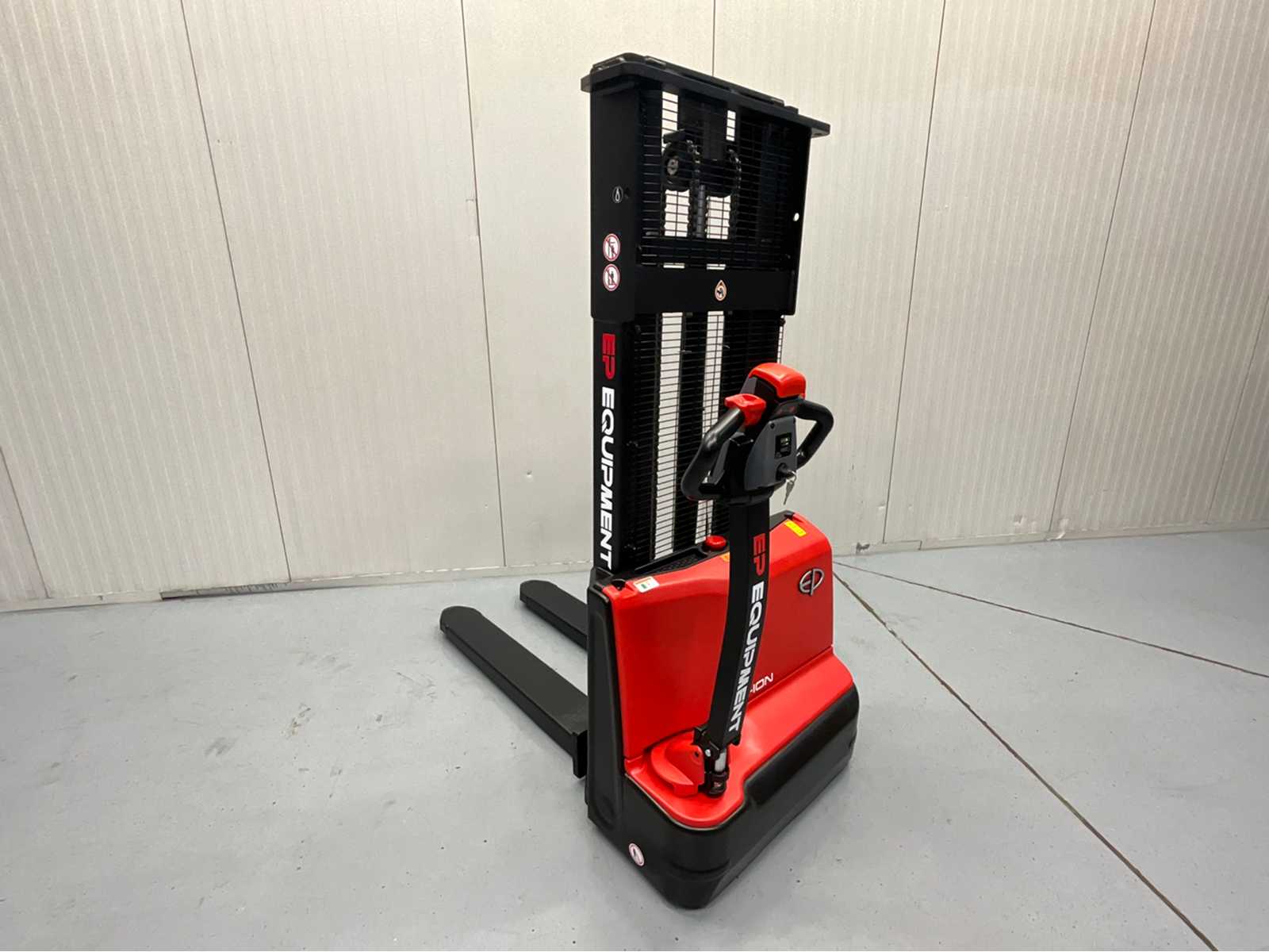 EP – ESL 2.7 meter – Stacker li-ion battery – 2025