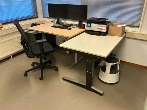 LKV-Schreibtisch / Arbeitstisch