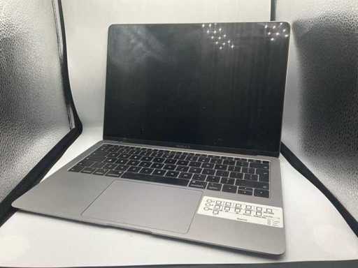 Apple MacBook Air Retina A1932 Laptop