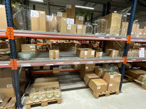 Batch of glass vases