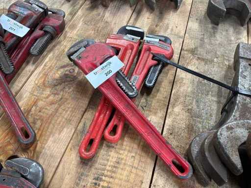 Pipe wrench (3x)