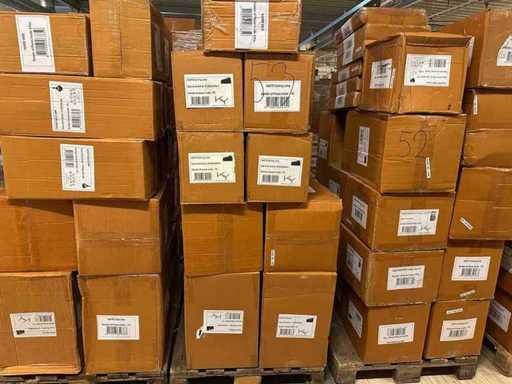 Décoration de fête, valeur de vente au détail 3 500 €