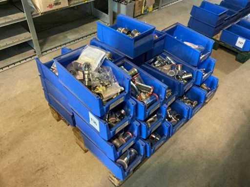 Batch of press fittings