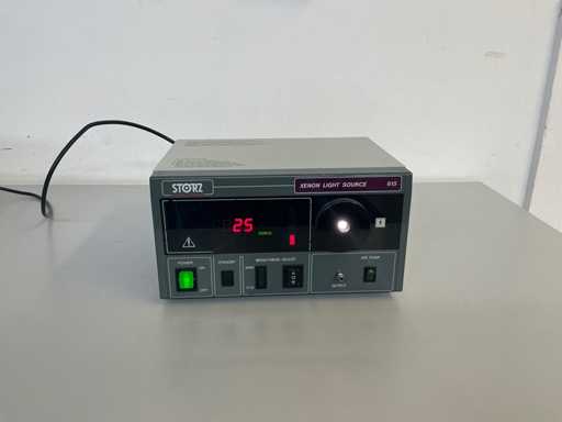 Karl Storz - 615 - Xenon Light Source