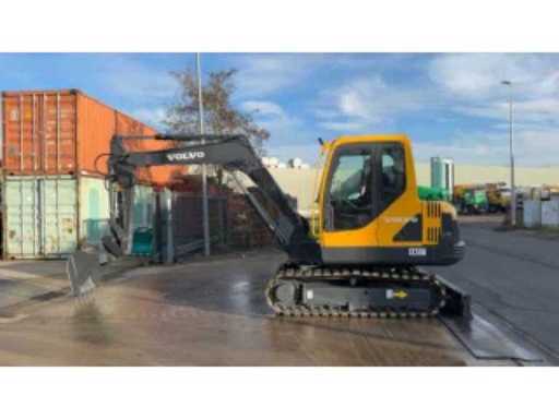 3d896abb-dd0a-4afb-8c4d-ec34fa288f31.mp4