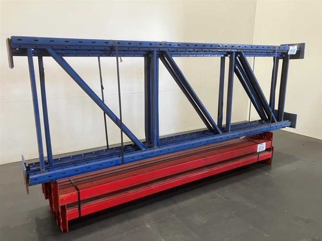 Pallet racking Length 8500mm Height 3250mm Depth 1050 mm 3 levels second-hand