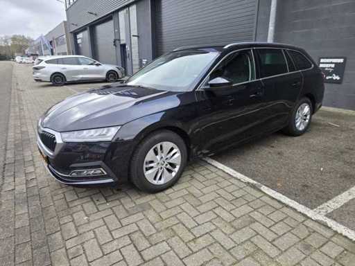 2021 Skoda Octavia Combi - 1.0 TSI Bns Ed. Plus - Car
