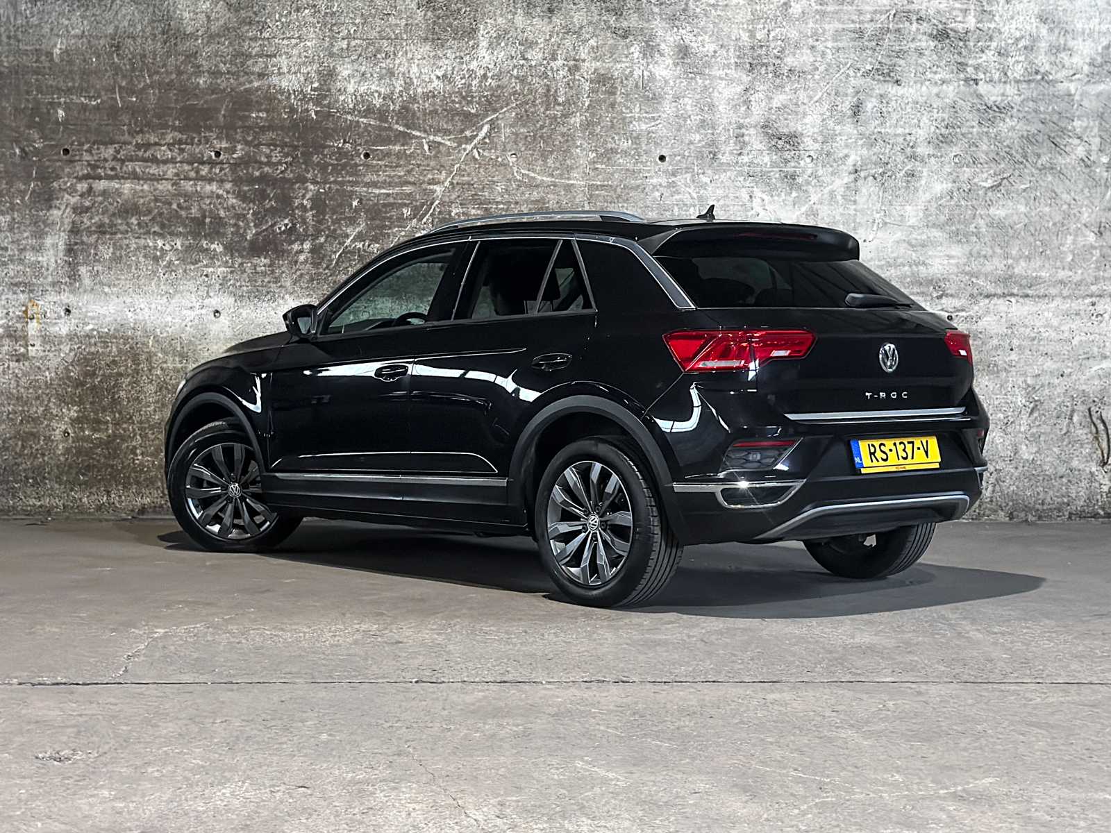 Volkswagen T-Roc 1.0 TSI Style 116pk 2018 (Origineel-NL), RS-137-V