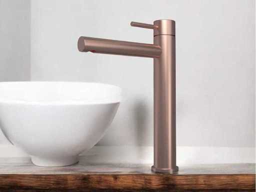 Robinet de lavabo Warmbath Buddy High en cuivre brossé