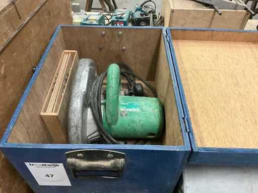 Scie circulaire Hitachi C9U à coupe transversale