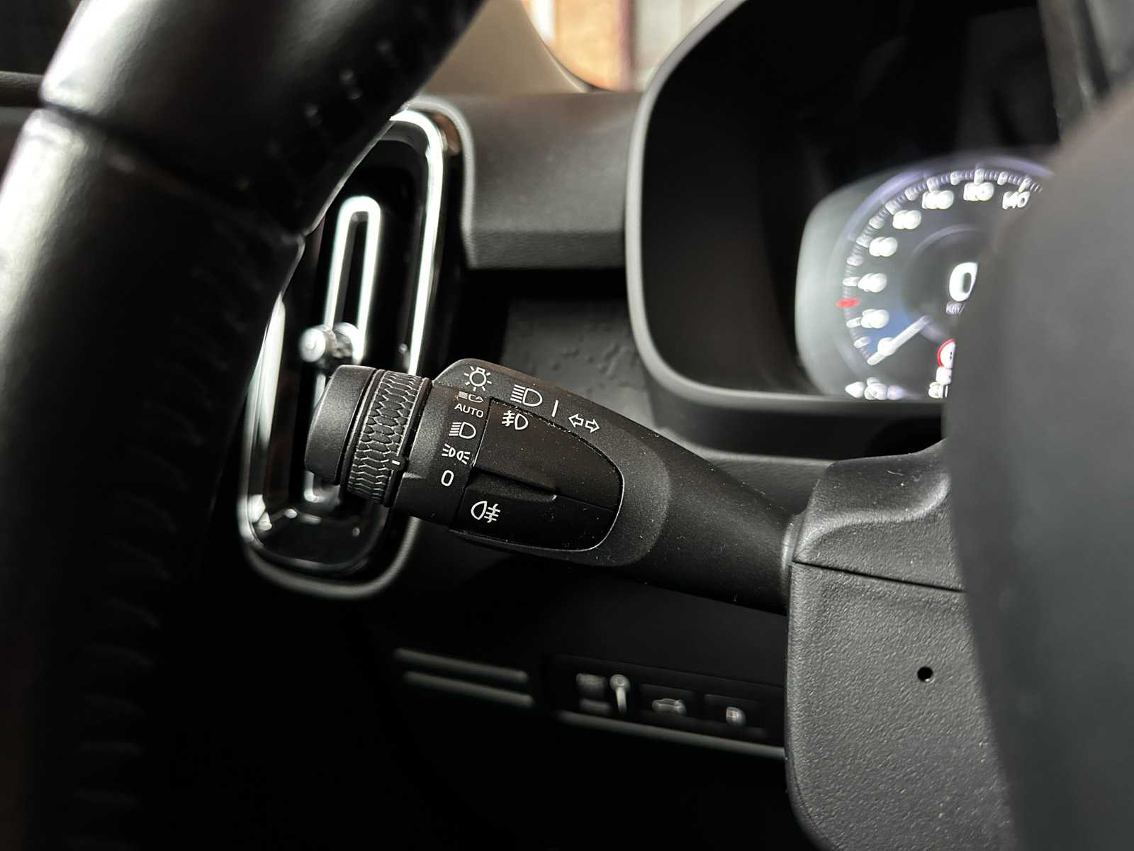 Volvo XC40 Recharge T4 INSCRIPTION EXPRESSION 129pk 2021 (Origineel-NL+1e eigenaar), K-649-LG