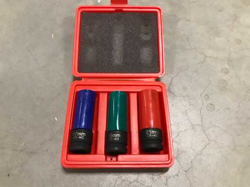 Prise électrique - jeu de douilles à impact (4x)