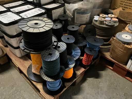 Frânghii de petrecere