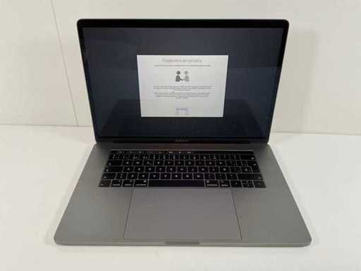 Apple MacBook Pro 15.4", Core(TM) i9 8ª generazione, 32 GB RAM, 500 GB NVMe, AMD Radeon Pro 560X 4GB portatile