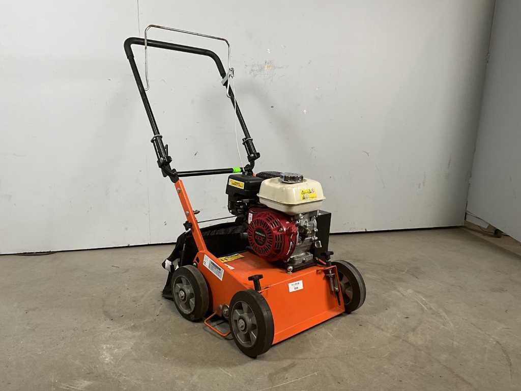 2018 Eliet E 401 Petrol Scarifier 40cm petrol