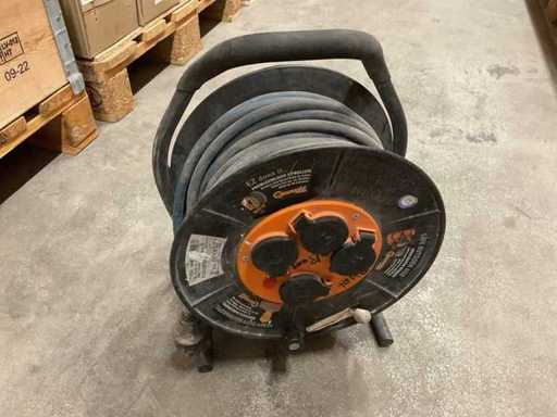 EZ Qwatt Pro 230V - 4-way Cable Reel