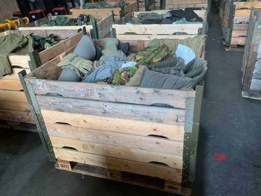 Various NL Army Clothing