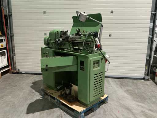 1960 Schaublin 102 VM Center-Drehbank mit Spannspangen, Vierkiefer und austauschbaren Rädern