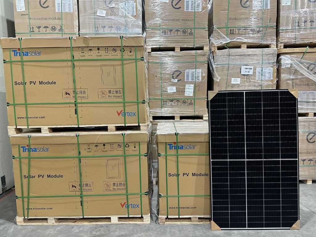 Trina Solar - set of 108 black (405 wp) solar panels