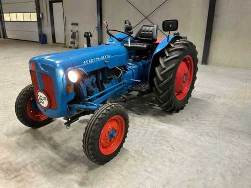 1960 Fordson Dextra Classic Traktor