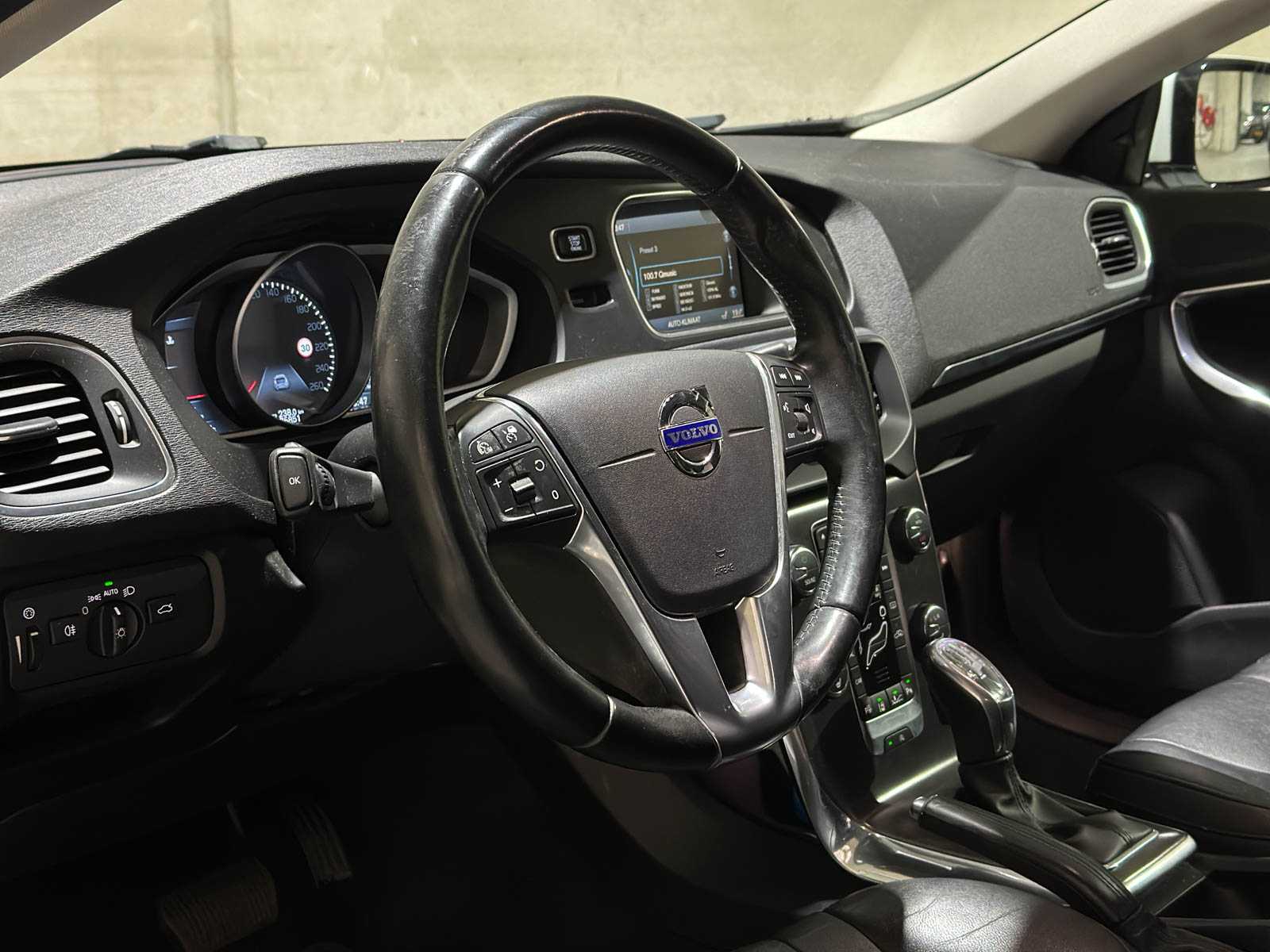 Volvo V40 2.0 D3 Summum 148pk 2012, L-445-XL