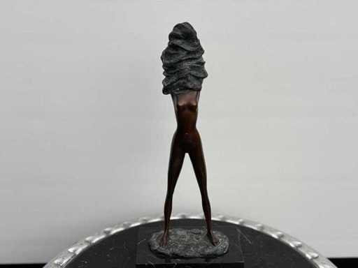 Donna scultorea alta 36 cm