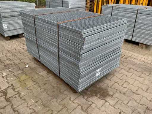 Steel slatted floor 1400x880mm (25x)