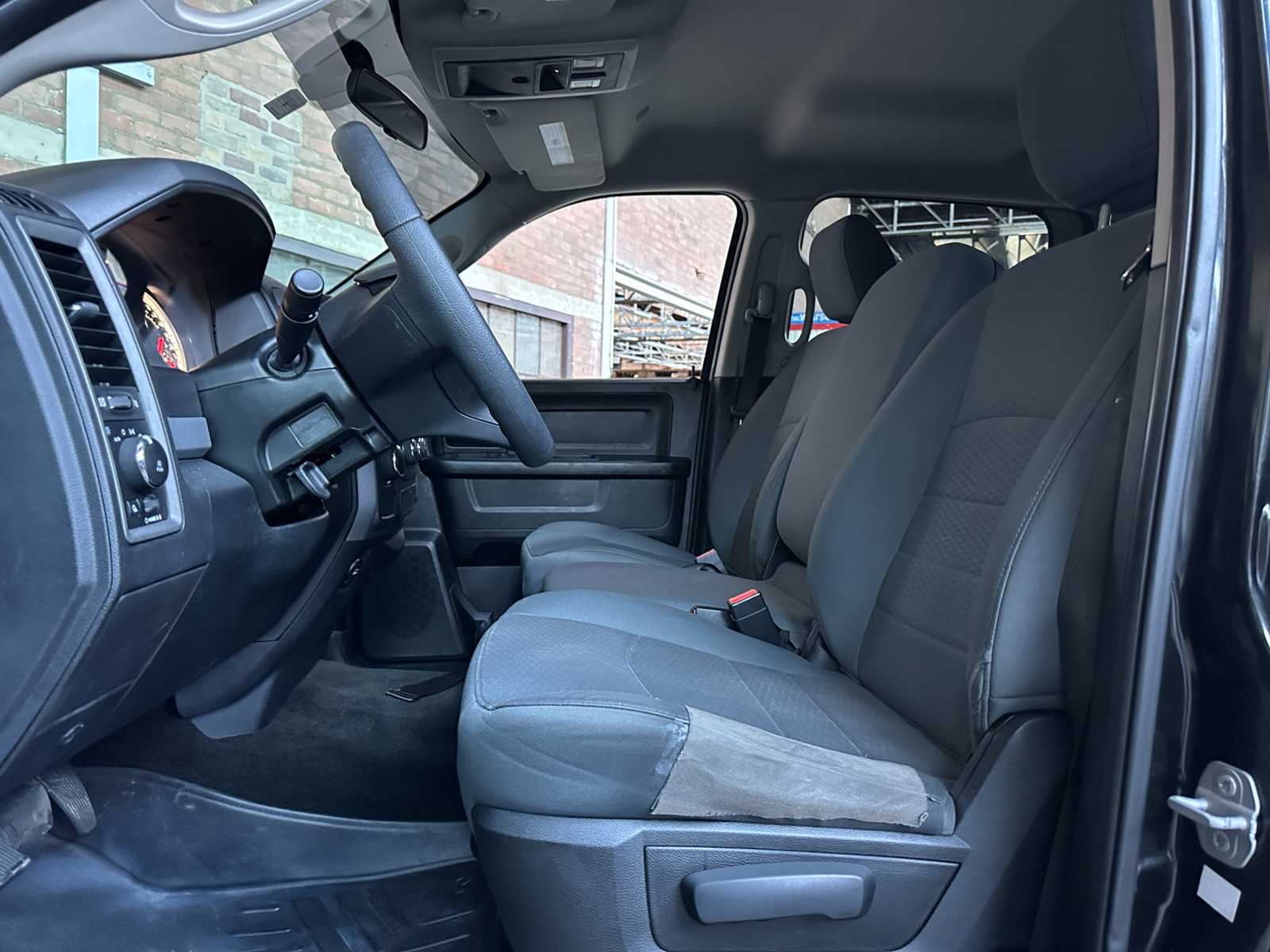 Dodge Ram 1500 5.7 Hemi V8 2018 6-seater