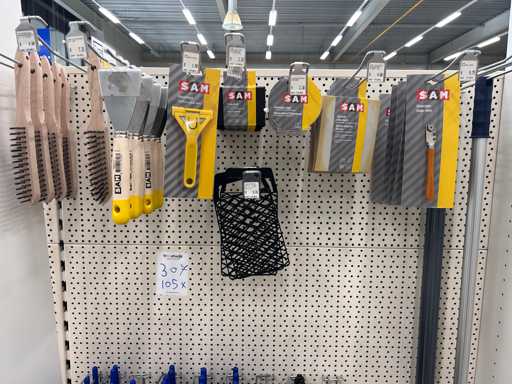 Verschiedene Malmaterialien (105x)