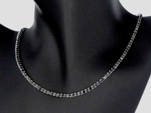 Naszyjnik tenisowy z czarnymi diamentami