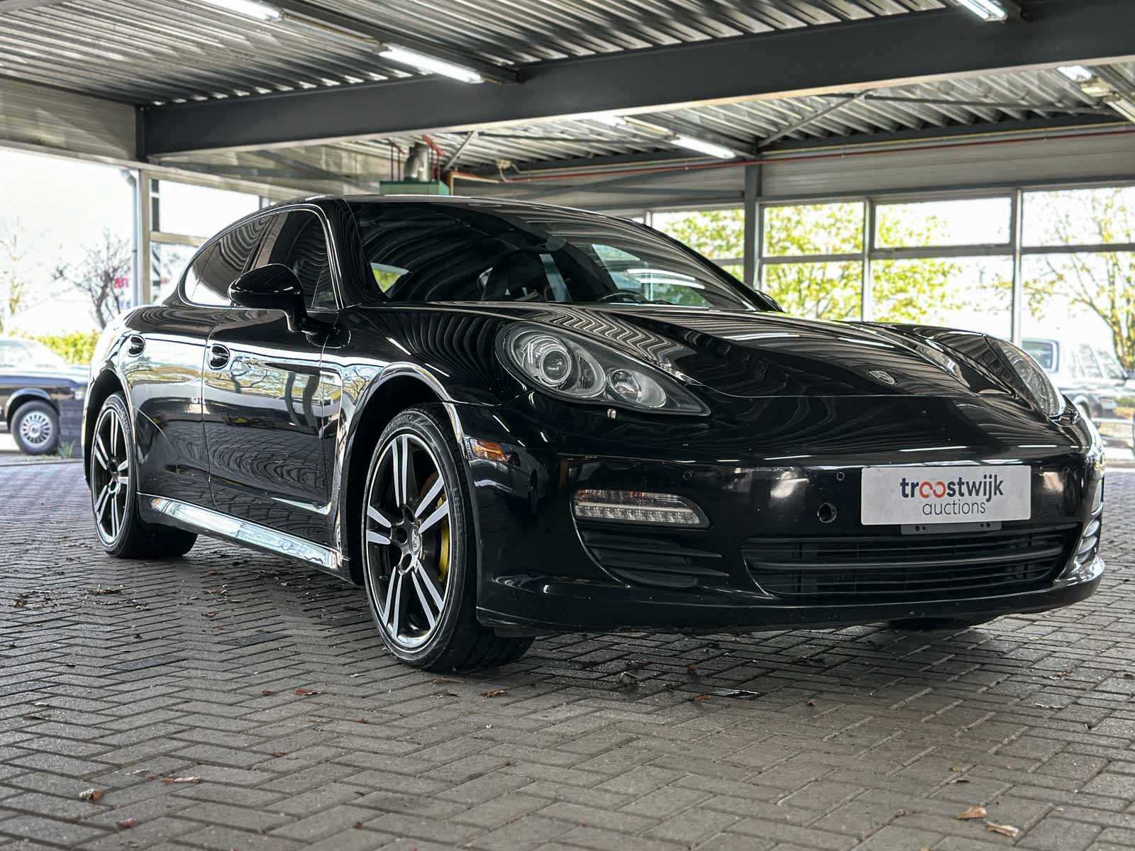Porsche Panamera S 4.8 V8 405pk 2012