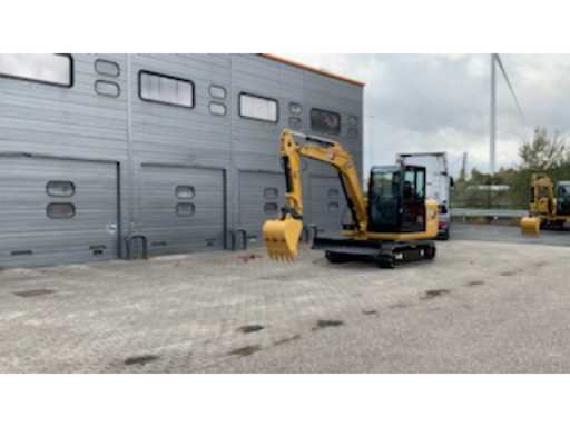 7bcf129f-e15d-4adf-9d2a-b9fc46aeaa7e.mp4