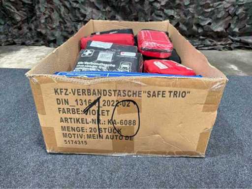 Dräger VE300 Carrying System Holder with Wall Adapter – Medical Device Accessories, Used