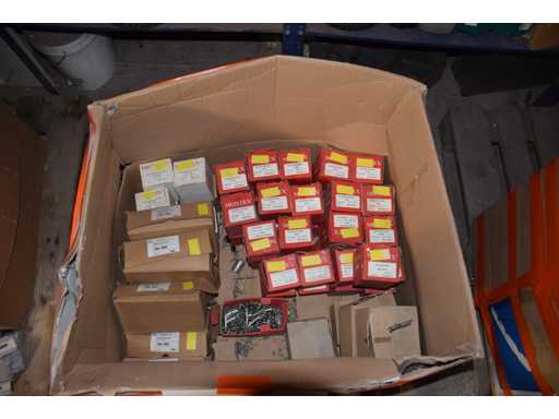   Box with screw goods – box 4