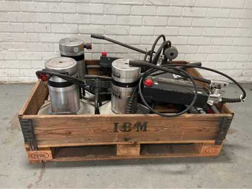 Cricchi idraulici e pompe manuali Lukas Hydraulik LZM 63/200