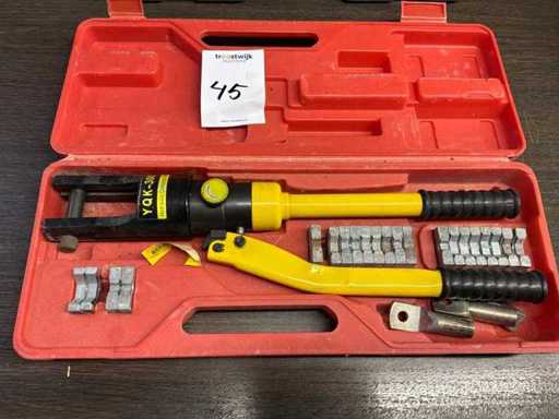YQK 300 Kabelschoenperstang
