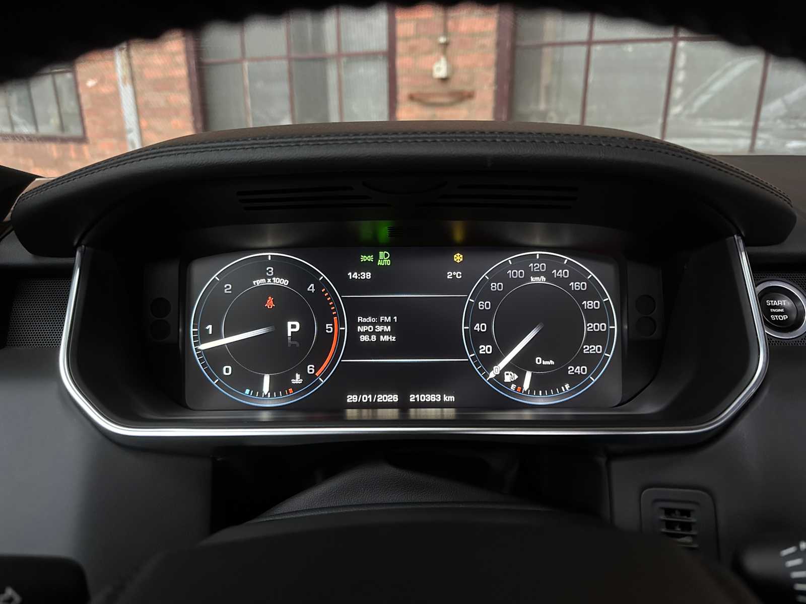 Land Rover Range Rover 4.4 SDV8 Autobiograpy 340pk 2014 (Origineel-NL), 4-THS-30