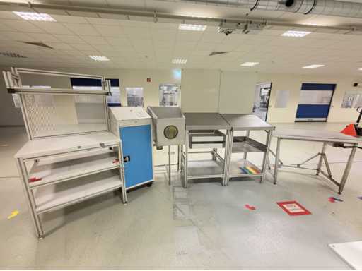   Lot Mobilier d’atelier