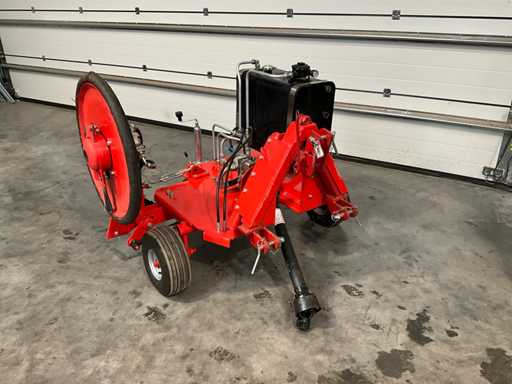 Tosaerba ad asta trainata