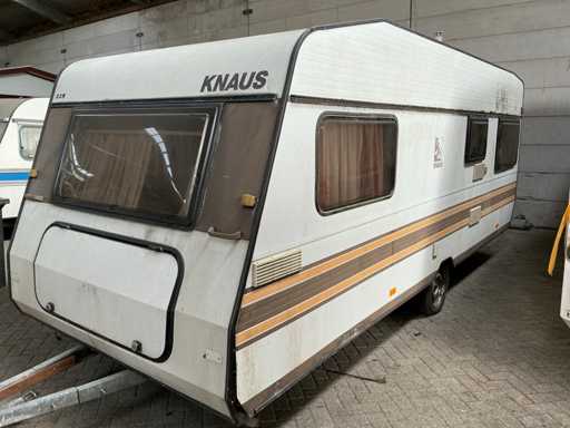 Knaus 8603 Caravan