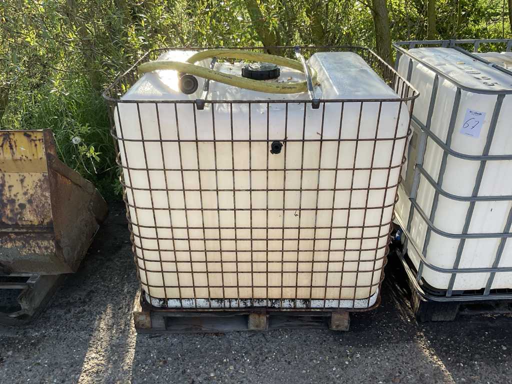 IBC Storage tank with float