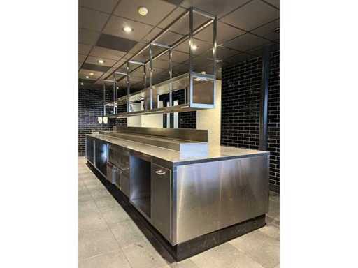 OVRI, Novameta - Isola di lavoro per la ristorazione con 2 banchi da lavoro refrigerati