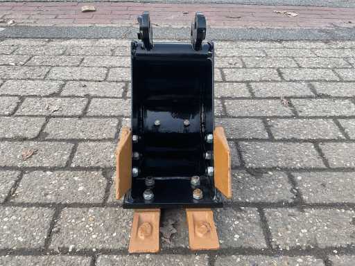 2025 Stahlworks 300x180x280mm ?y?ka do koparki