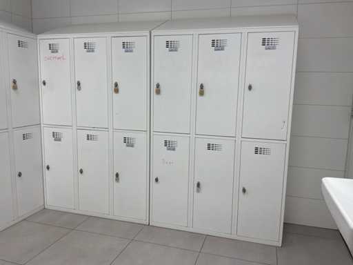 Locker cabinet (3x)