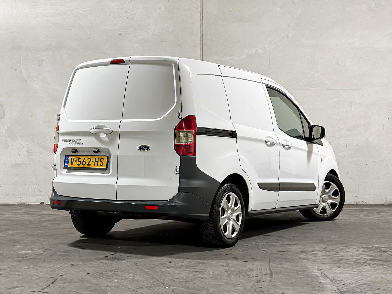 Ford Transit Courier 1.5 TDCI Trend 75pk 2017 (Origineel-NL + 1e eigenaar), V-562-HS